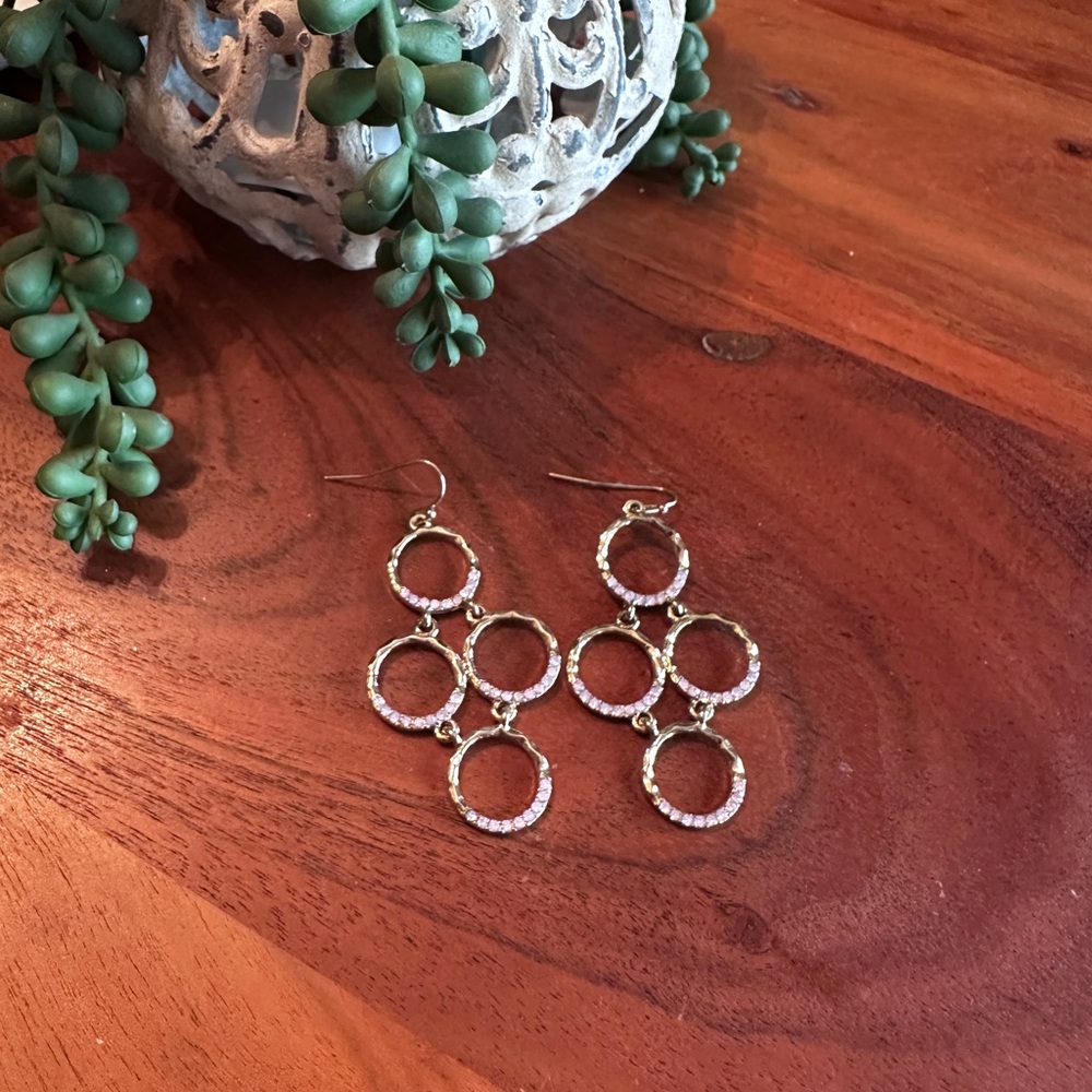 Gold and Crystal Earrings Dangle RocksBox